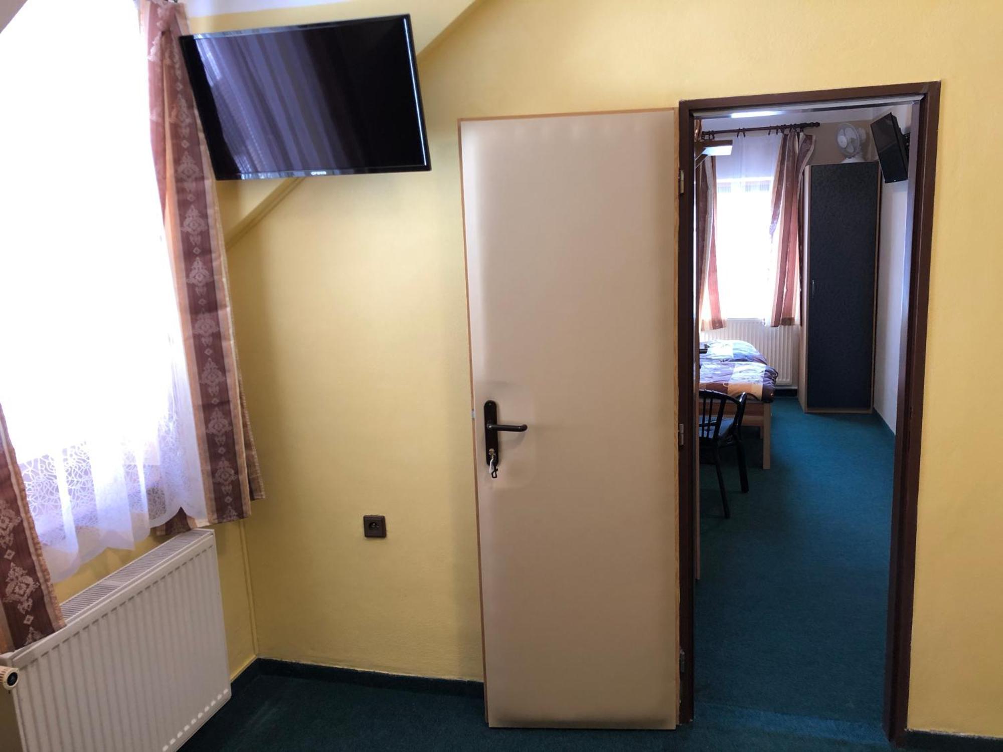 Penzion Samorost Jarosov nad Nezarkou Exterior foto